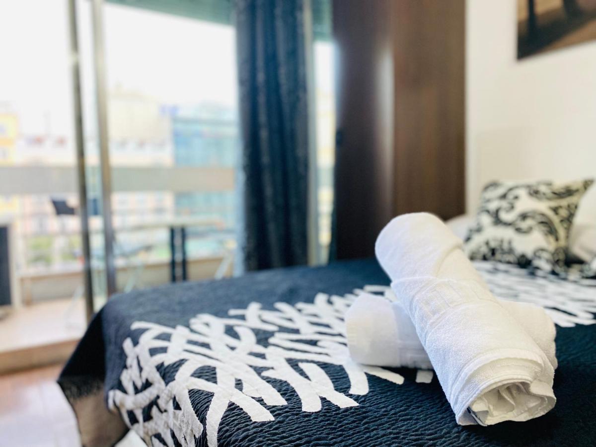Estudio Doble Con Balcon En Madrid Centro Ngoại thất bức ảnh