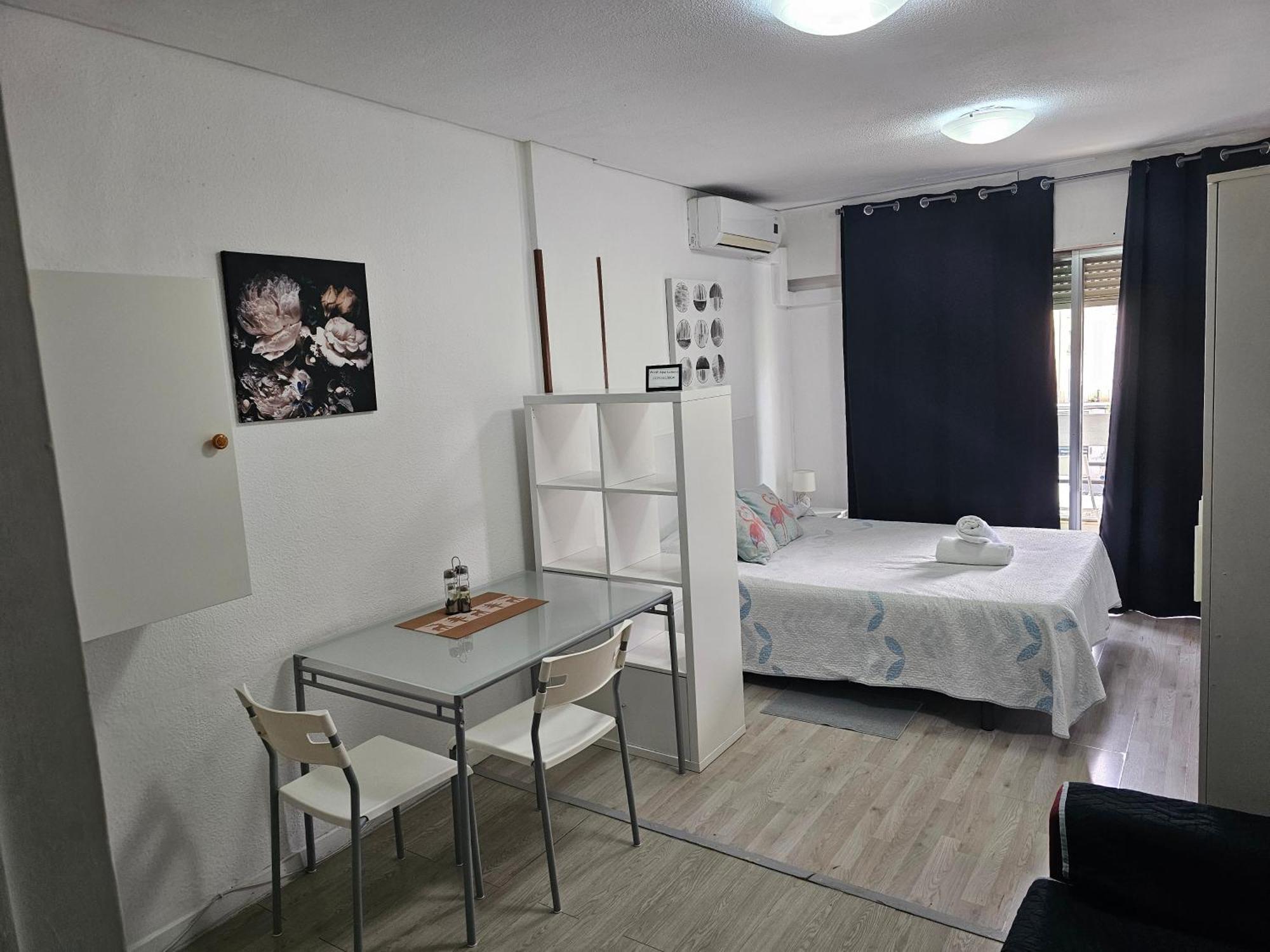 Estudio Doble Con Balcon En Madrid Centro Ngoại thất bức ảnh