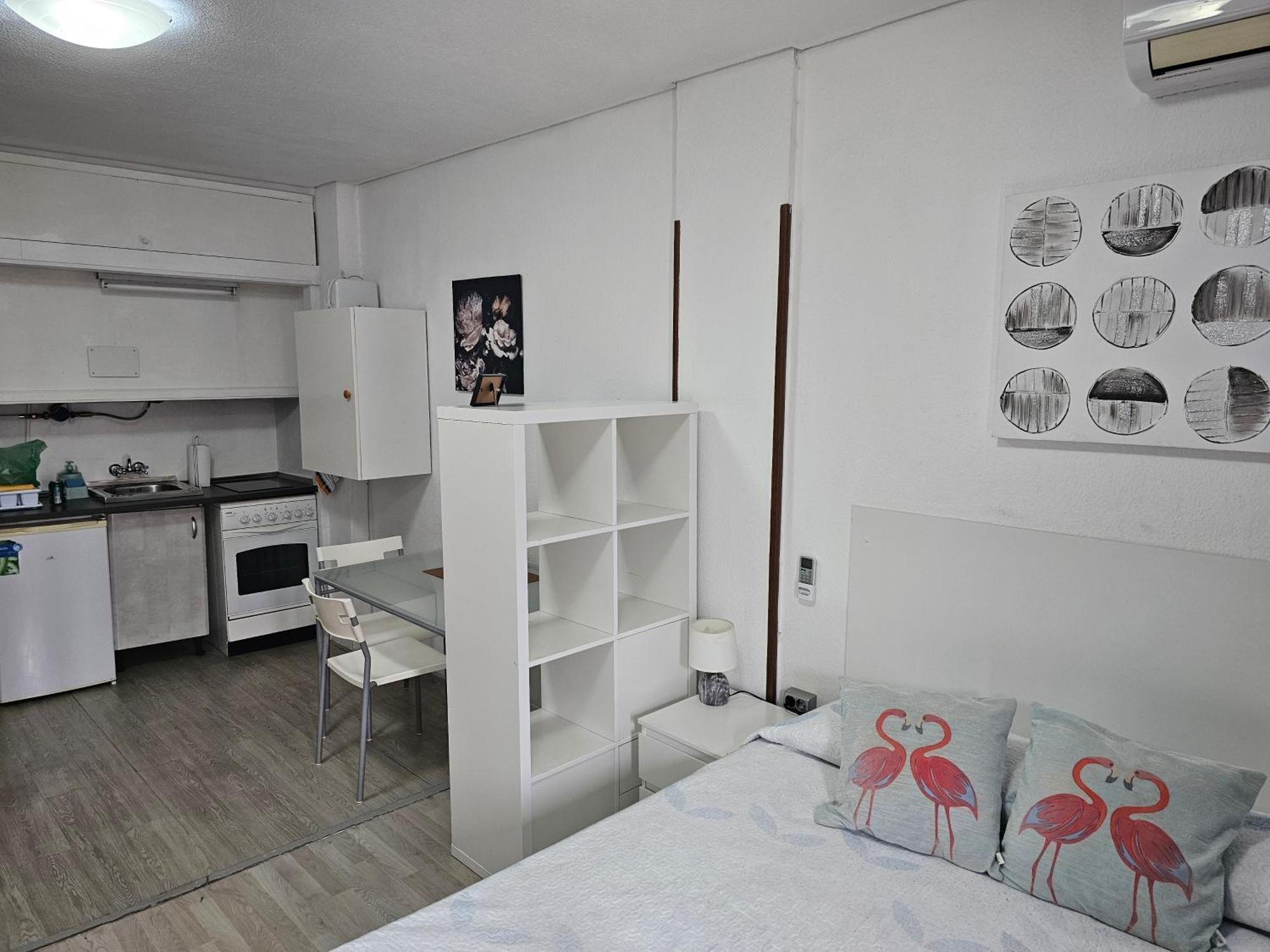 Estudio Doble Con Balcon En Madrid Centro Ngoại thất bức ảnh